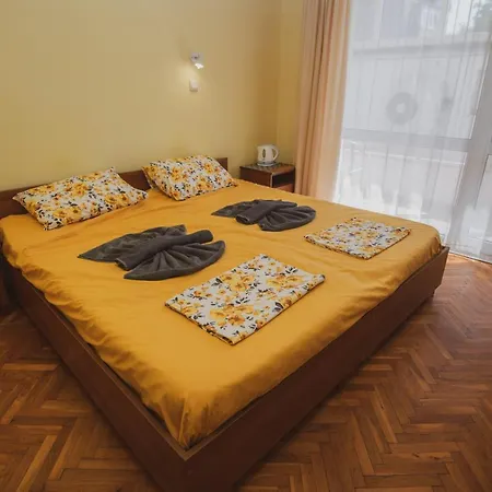 In New Town By Flat Mаnаger Apartament Nesebyr